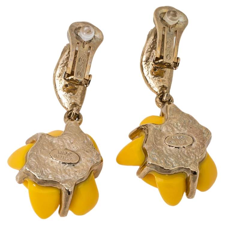 Pre Owned Oscar de la Renta Yellow Marigold Drop Clip On Earrings 