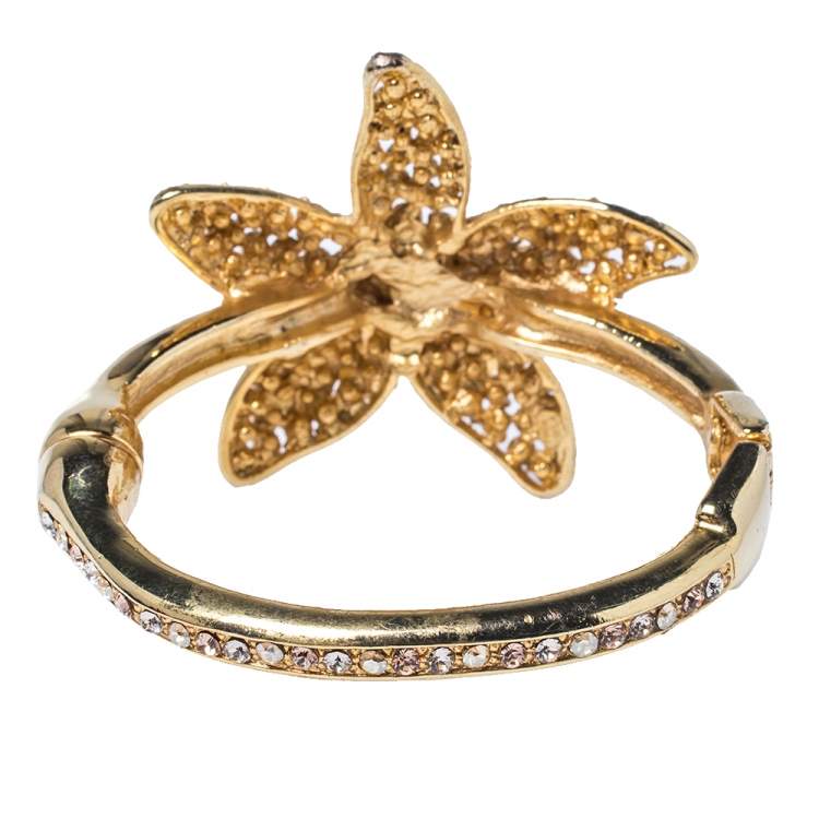 Pre Owned Oscar de la Renta Crystal Embedded Gold Tone Starfish Bracelet