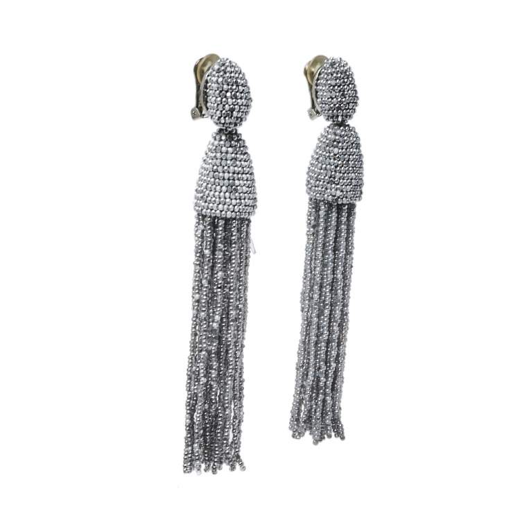 مملوكة مسبقًا Oscar de la Renta Silver Classic Long Beaded Tassel Earrings