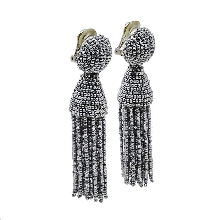Pre Owned Oscar de la Renta Silver Beaded Short Tasseled Clip On Earrings