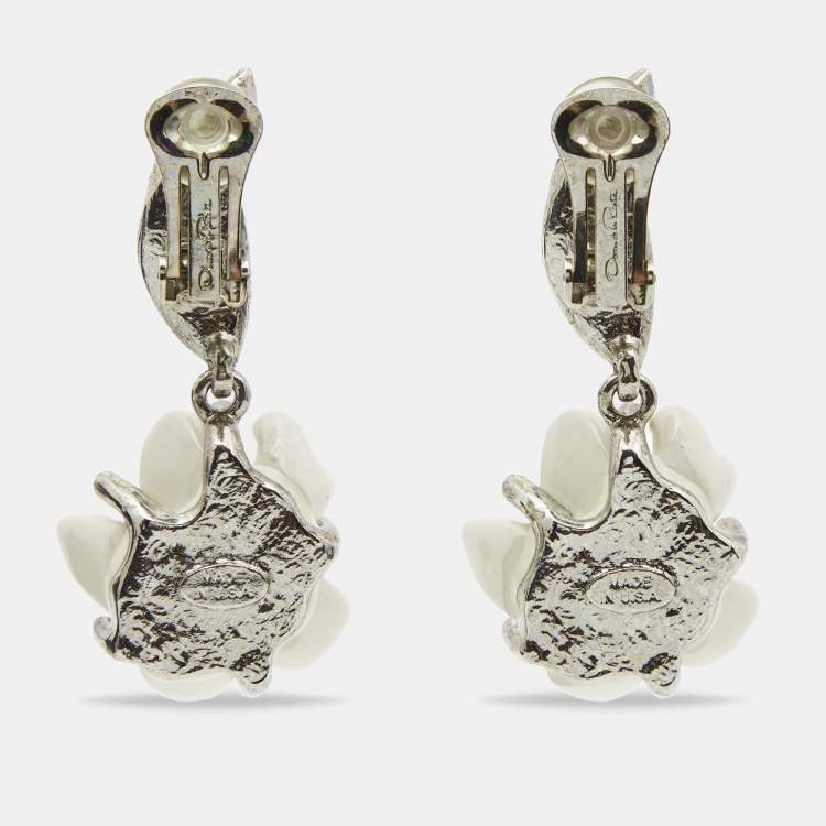 Pre Owned Oscar de la Renta White Resin Crystals Silver Tone Earrings
