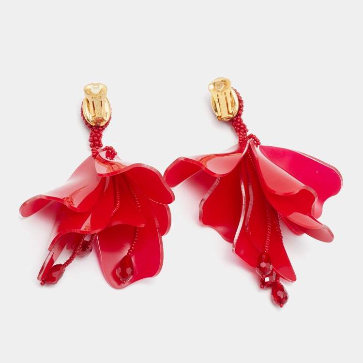 Pre Owned Oscar de la Renta Impatiens Red Plastic Beads Gold Tone Drop Earrings
