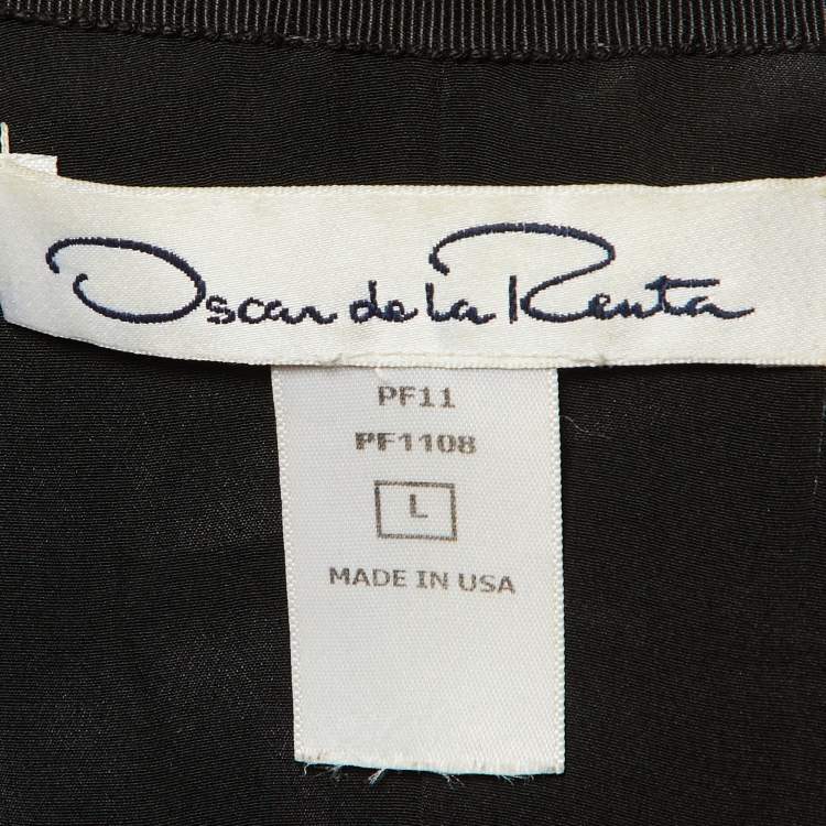 مملوكة مسبقًا Oscar de la Renta Black Fur Detail Satin Sleeveless Coat L