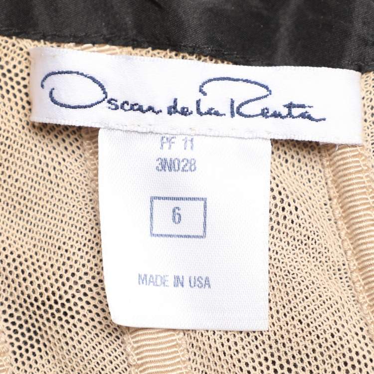 Pre Owned Oscar de la Renta Black Tulle Strapless Gown M