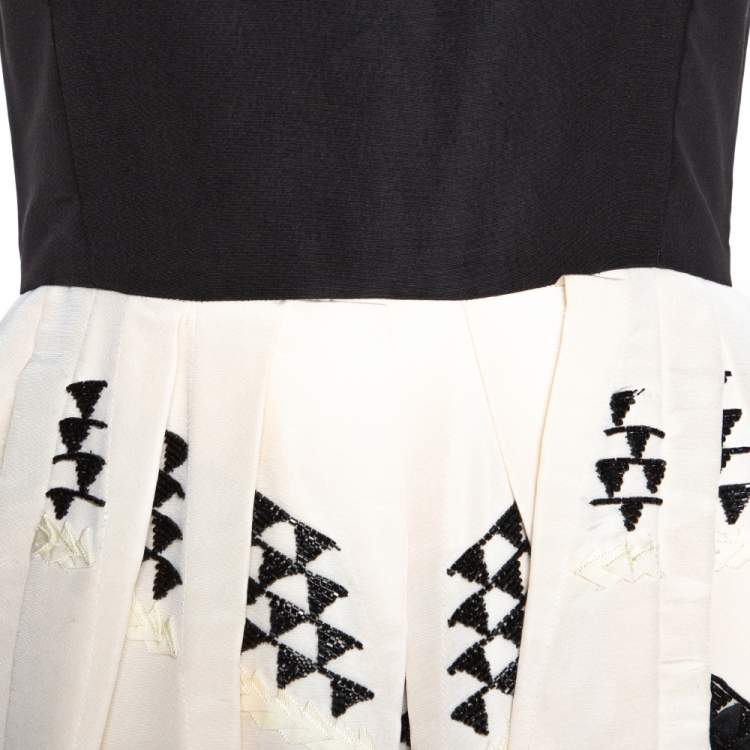 Pre Owned Oscar de la Renta Monochrome Silk Embellished Sleeveless Dress S