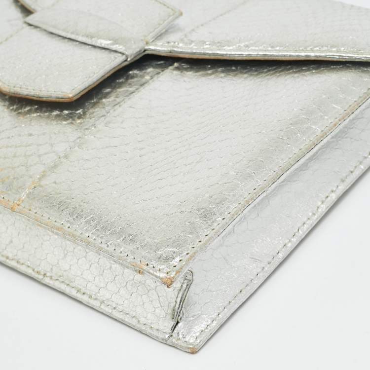 Pre Owned Oscar de la Renta Silver Snakeskin Embossed Leather Flap Clutch