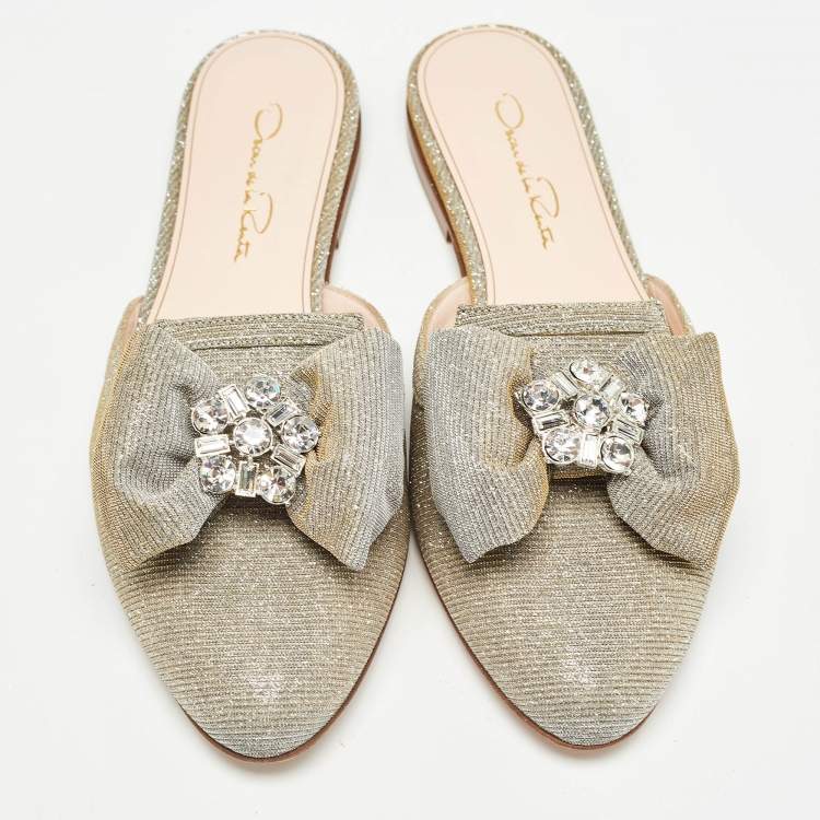 Pre Owned Oscar de la Renta Silver Lamé Fabric Patrizia Flat Mules Size 37
