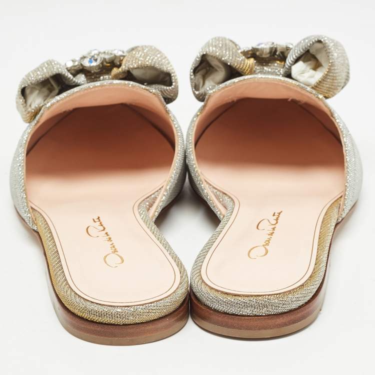 Pre Owned Oscar de la Renta Silver Lamé Fabric Patrizia Flat Mules Size 37
