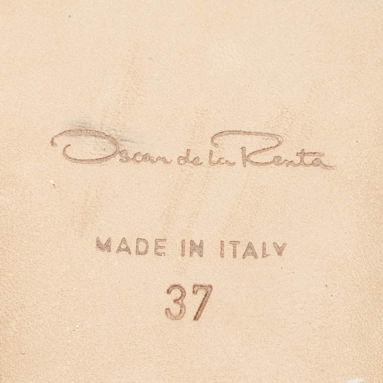 Pre Owned Oscar de la Renta Silver Lamé Fabric Patrizia Flat Mules Size 37