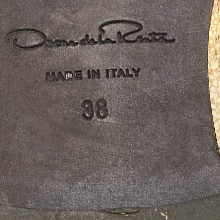 Pre Owned Oscar de la Renta Gold Crinkled Leather Bow Flat Mules Size 38