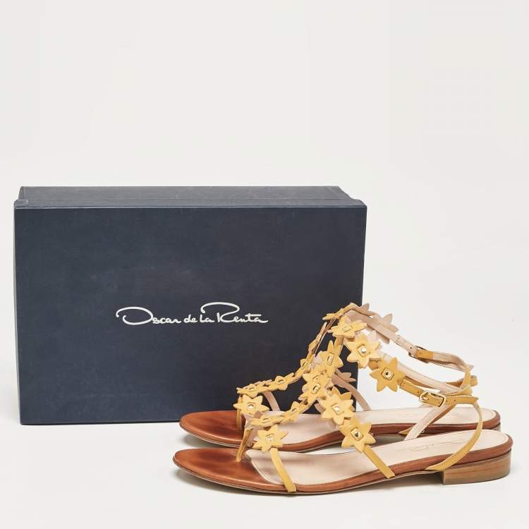 Pre Owned Oscar de la Renta Yellow Floral Jenisa Flat Sandals Size 40
