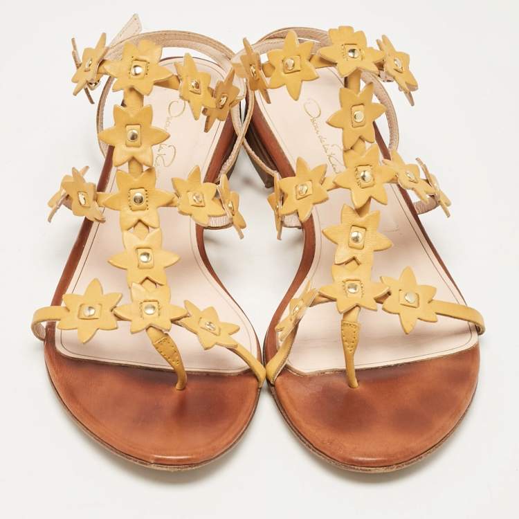 Pre Owned Oscar de la Renta Yellow Floral Jenisa Flat Sandals Size 40