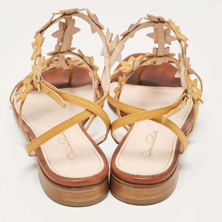 Pre Owned Oscar de la Renta Yellow Floral Jenisa Flat Sandals Size 40