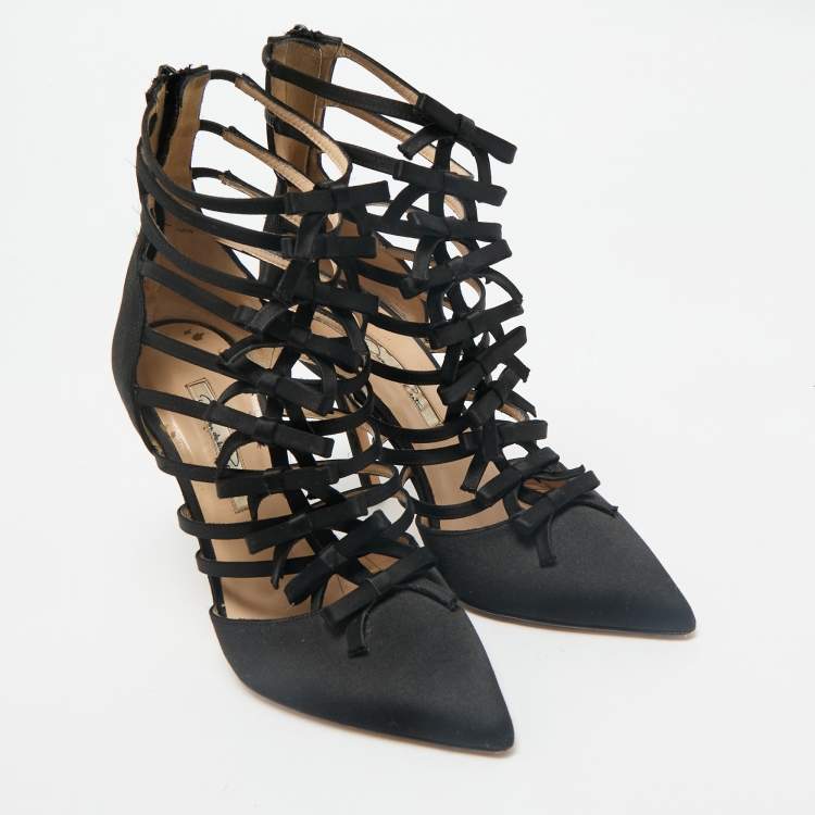 Pre Owned Oscar de la Renta Black Satin  Strappy  Pumps Size 38