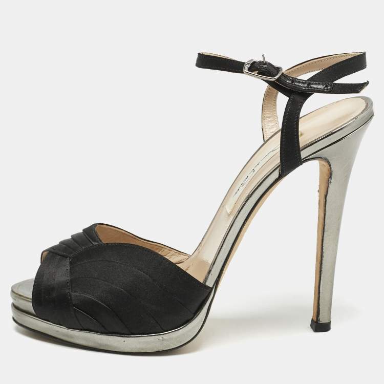 Pre Owned Oscar de la Renta Black Satin Pleated Ankle Strap Sandals Size 38.5