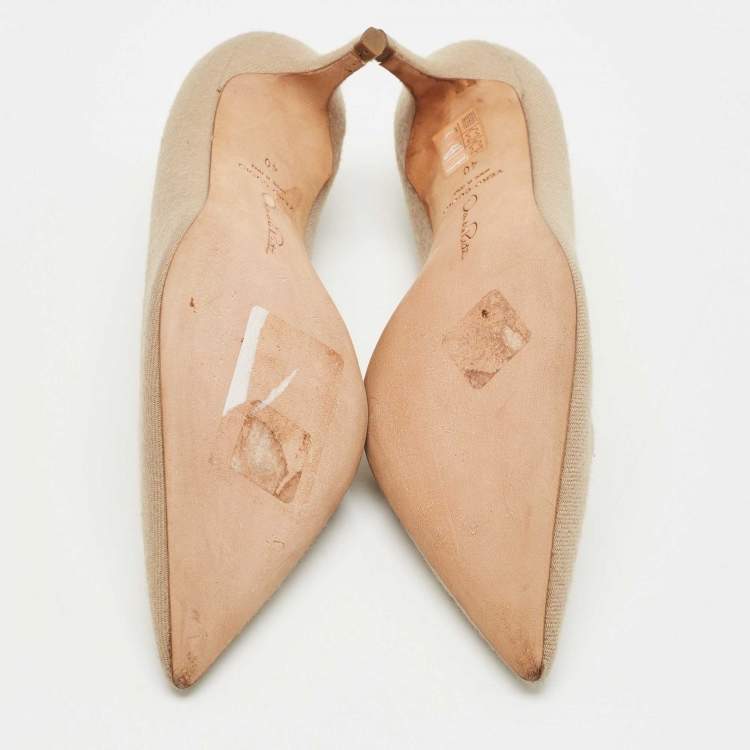 Pre Owned Oscar de la Renta Beige Canvas Pointed Toe Pumps Size 40