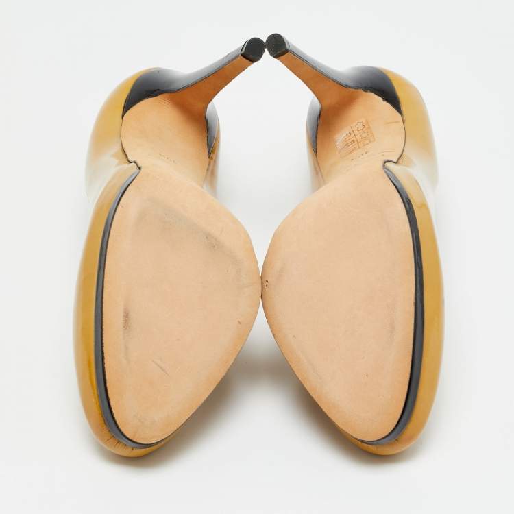 Pre Owned Oscar de la Renta Yellow Patent Leather Round Toe Platform Pumps Size 40.5