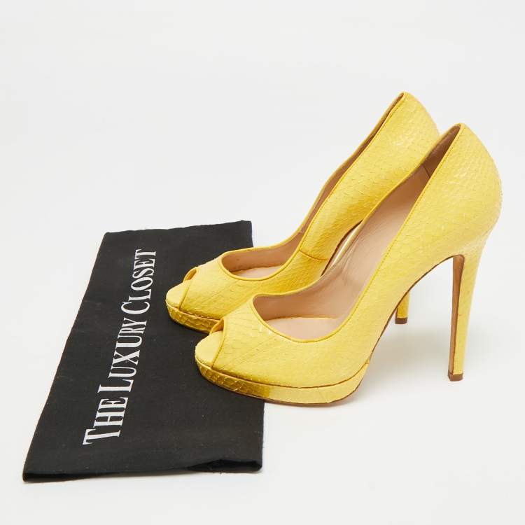Pre Owned Oscar de la Renta Size 38 Yellow Python Leather Peep Toe Pumps