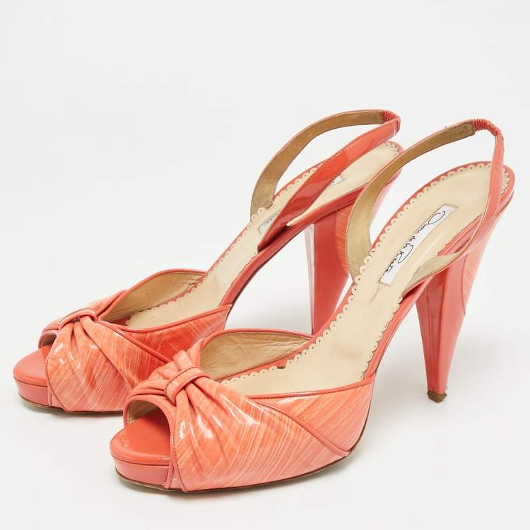 مملوكة مسبقًا Oscar de la Renta Size 40 Orange Patent Leather Slingback Sandals