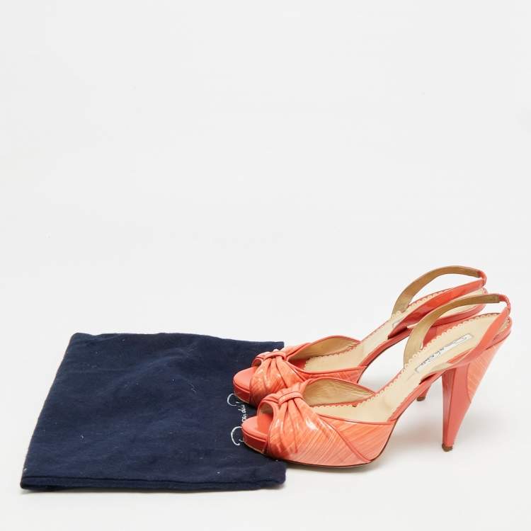 مملوكة مسبقًا Oscar de la Renta Size 40 Orange Patent Leather Slingback Sandals