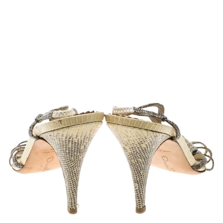 Pre Owned Oscar De La Renta Beige Snakeskin Strappy Sandals Size 38