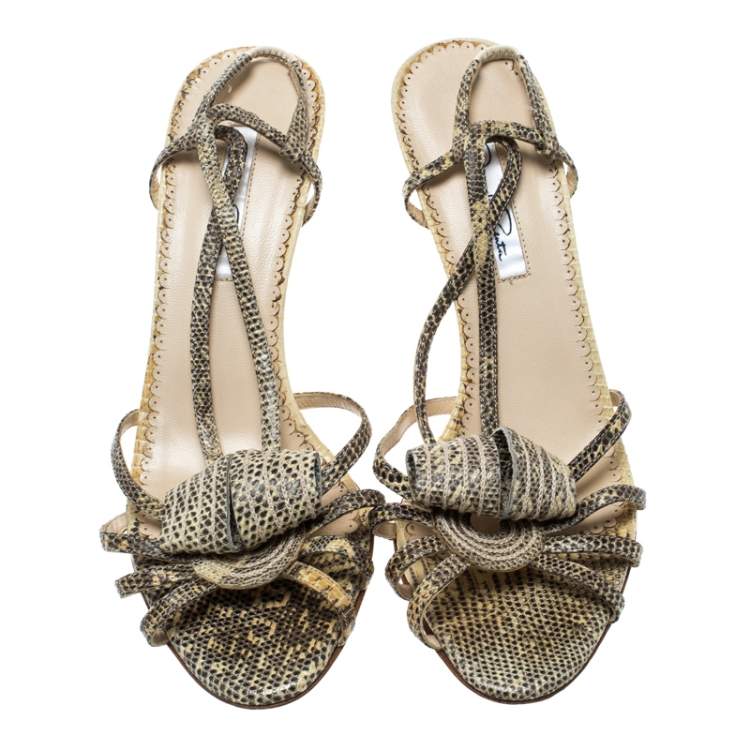 Pre Owned Oscar De La Renta Beige Snakeskin Strappy Sandals Size 38
