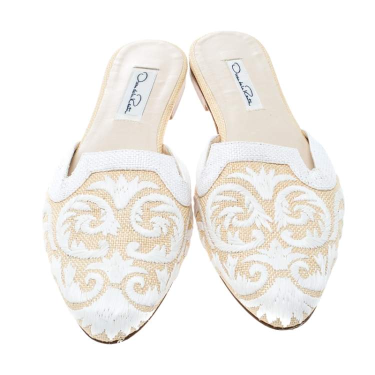 Pre Owned Oscar De La Renta Two Tone Raffia Flat Spanish Mules Size 38