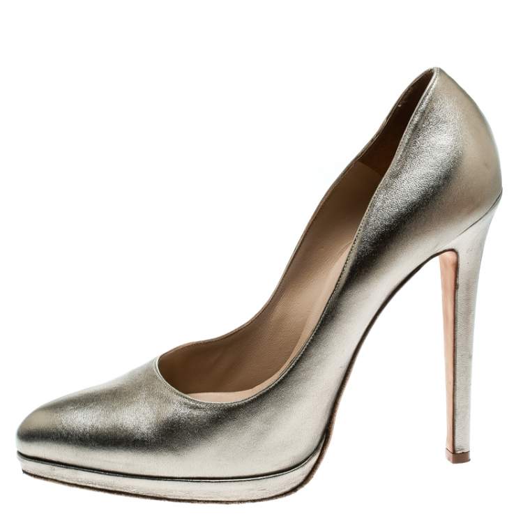 Pre Owned Oscar De La Renta Metallic Gold Leather Pointed Toe Pumps Size 40