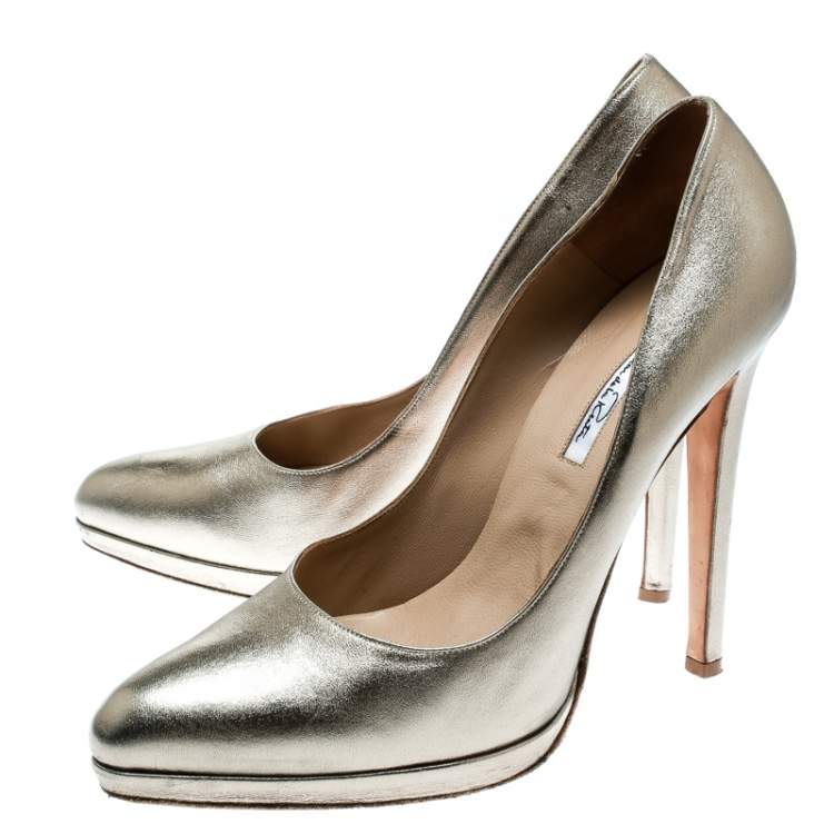 Pre Owned Oscar De La Renta Metallic Gold Leather Pointed Toe Pumps Size 40