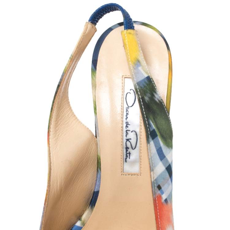 Pre Owned Oscar de la Renta Multicolor Abstract Print Satin Pointed Toe Sandals Size 36