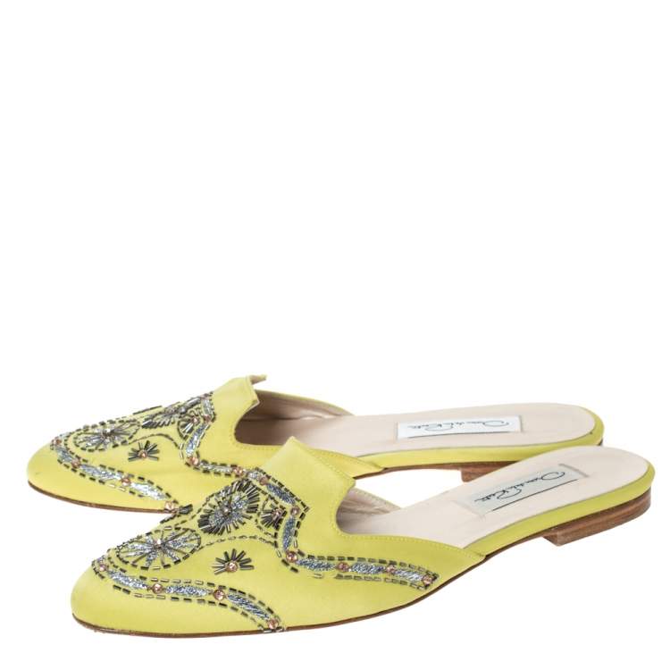 Pre Owned Oscar de la Renta Yellow Satin Embellished Flat Mule Sandals Size 37