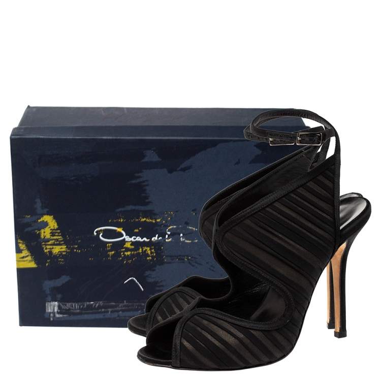 Pre Owned Oscar de la Renta Black Satin and Fabric Suzy Ankle Strap Sandals Size 38.5