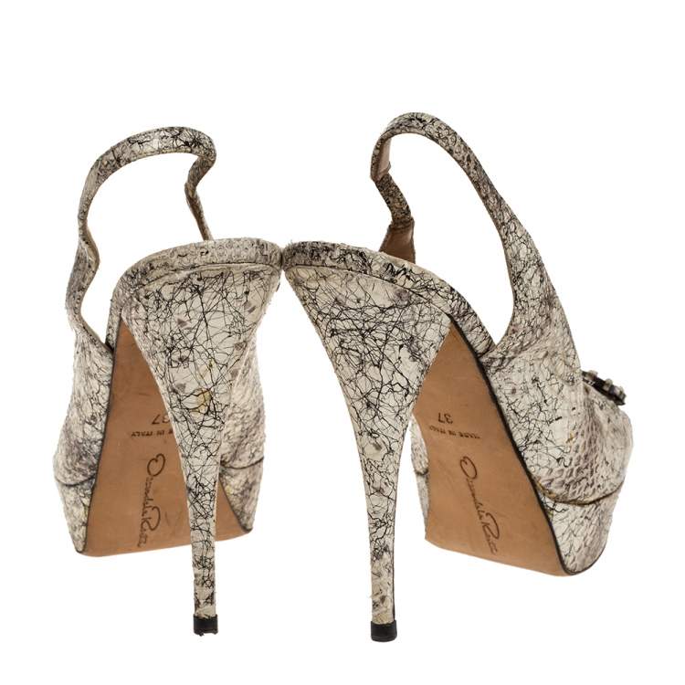 Pre Owned Oscar de la Renta White/Black Snake Print Leather Slingback Platform Peep Toe Sandals Size 37