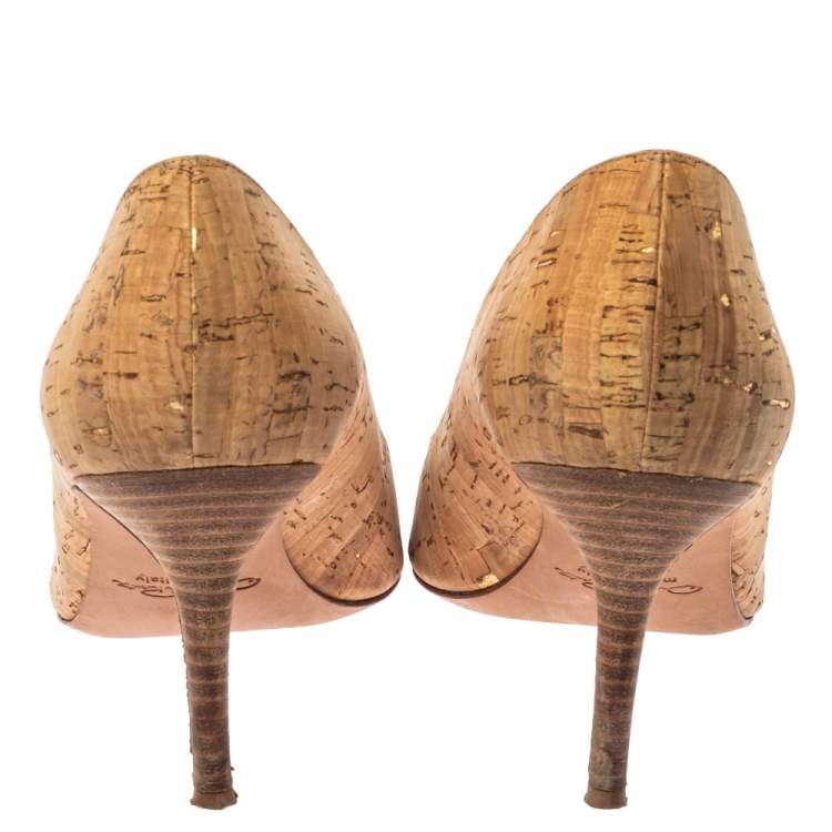 Pre Owned Oscar De La Renta Beige Cork Pointed Toe Pumps Size 40