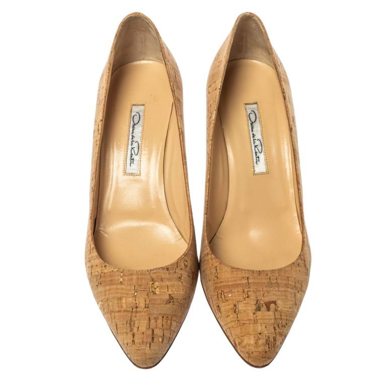 Pre Owned Oscar De La Renta Beige Cork Pointed Toe Pumps Size 40