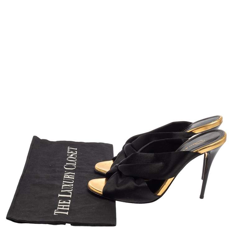 Pre Owned Oscar de la Renta Black Satin Glenn Mules Size 37