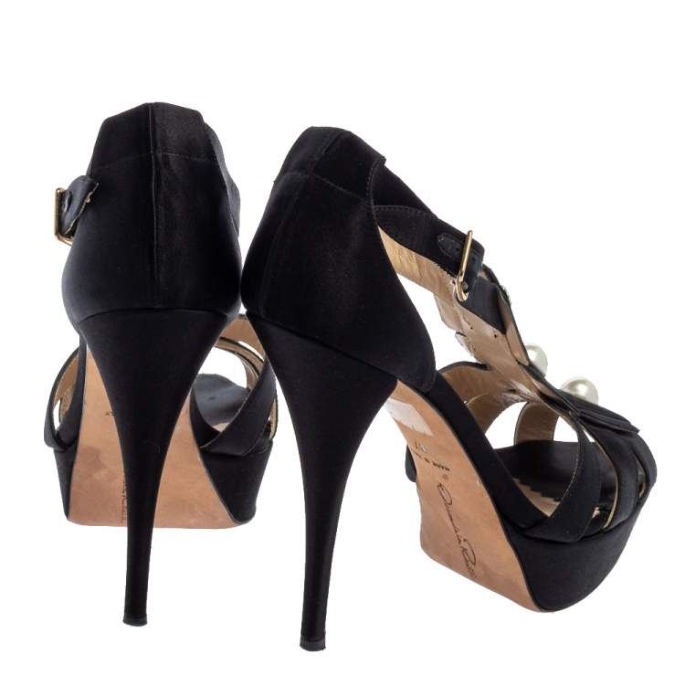 Pre Owned Oscar De La Renta Black Satin Pearl Sandals Size 37
