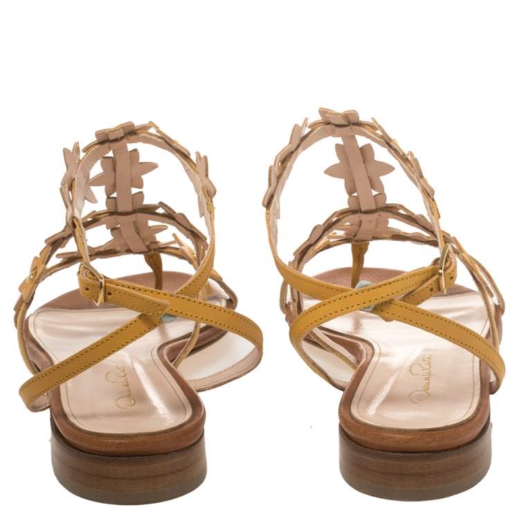 Pre Owned Oscar de la Renta Yellow Floral Jenisa Ankle Strap Flat Sandals Size 39.5