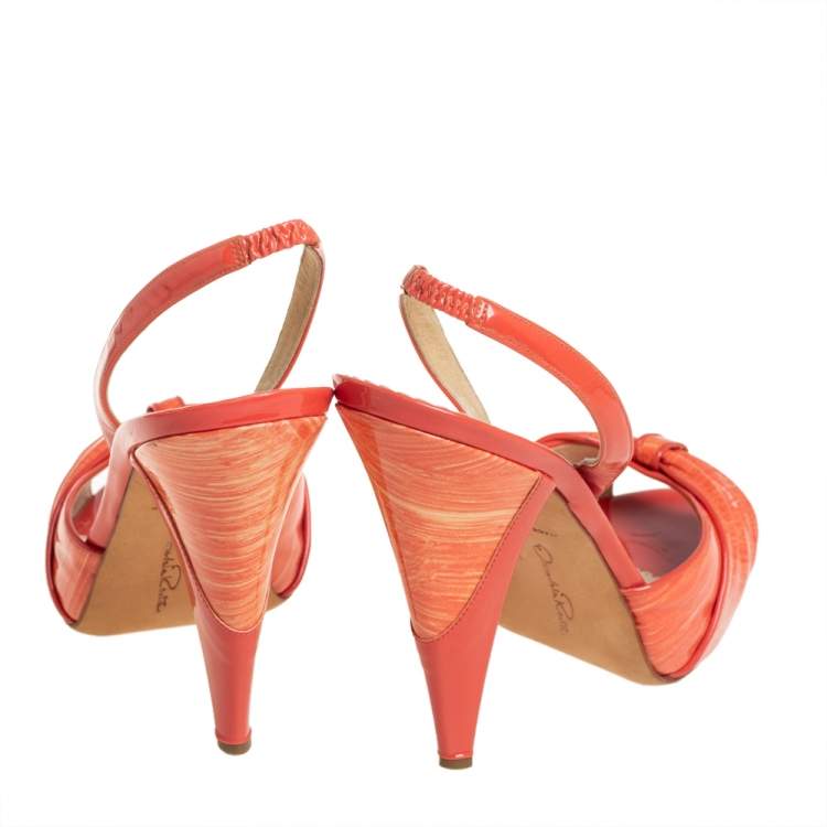 Pre Owned Oscar de la Renta Orange Patent Leather Slingback Sandals Size 39 