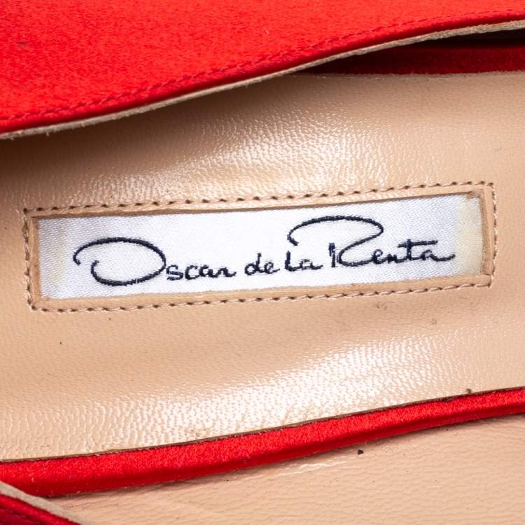 Pre Owned Oscar de la Renta Red Satin Crystal Embellished Peep Toe Ankle Strap Pumps Size 40