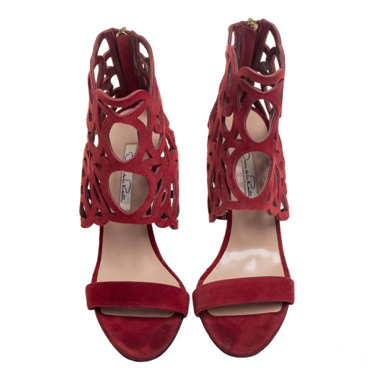 Pre Owned Oscar de la Renta Red Suede Cage Sandals Size 38.5