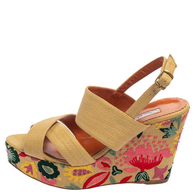 Pre Owned Oscar de la Renta Beige Fabric Wedge Sandals Size 38