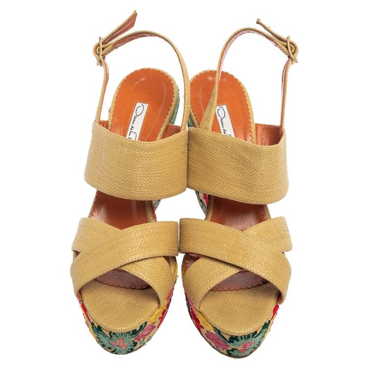 Pre Owned Oscar de la Renta Beige Fabric Wedge Sandals Size 38