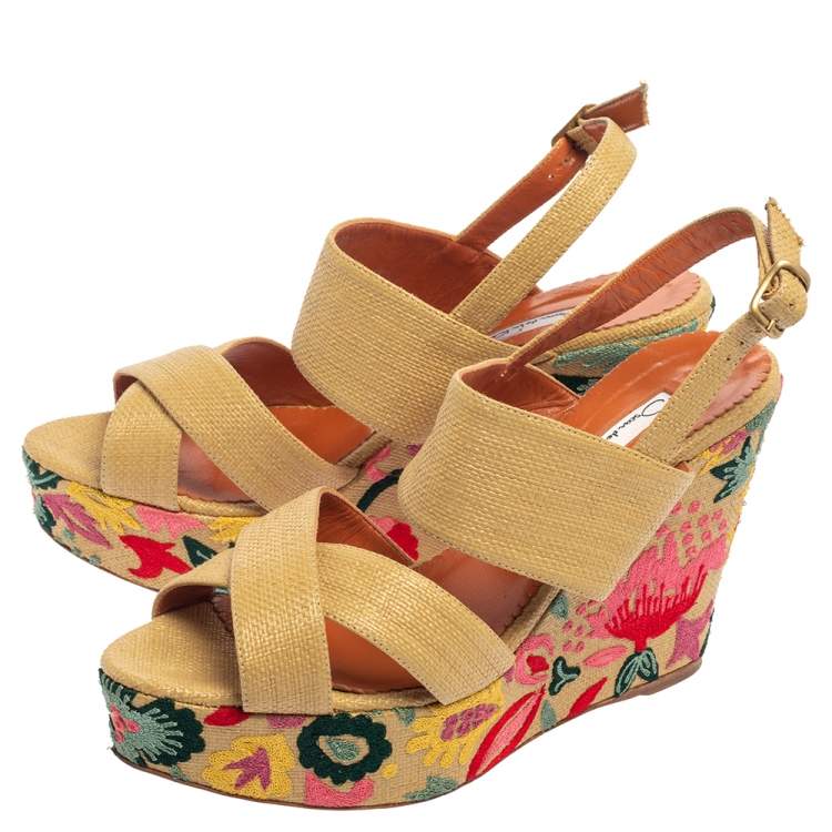 Pre Owned Oscar de la Renta Beige Fabric Wedge Sandals Size 38