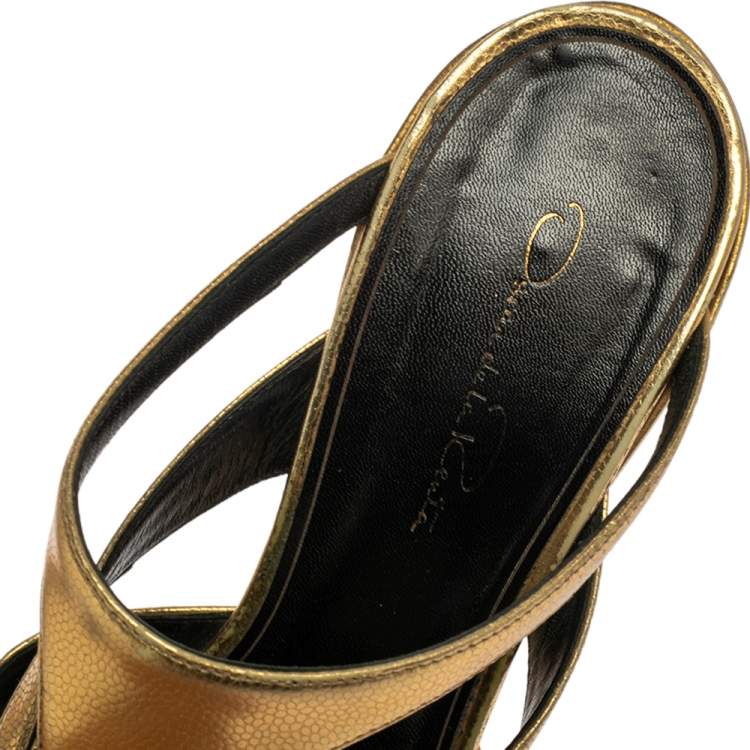 Pre Owned Oscar de la Renta Metallic Gold Leather Carmen Mule Sandals Size 39