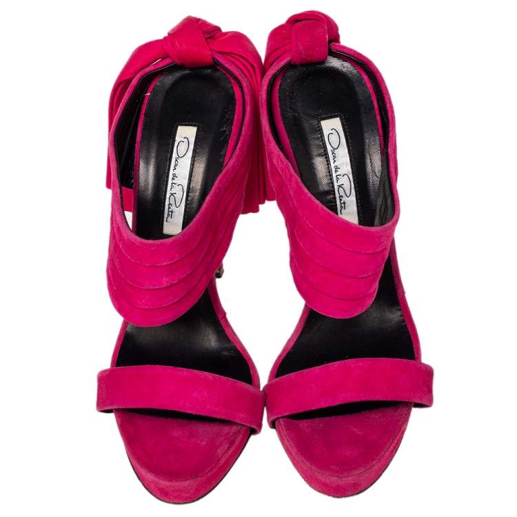 مملوكة مسبقًا Oscar de la Renta Pink Suede Sandy Bow Detail Sandals Size 38.5