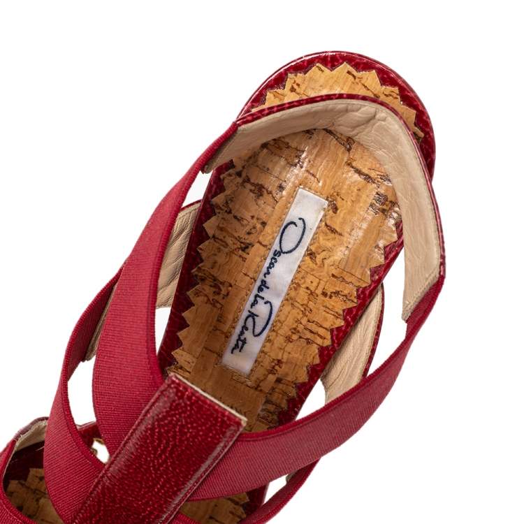 Pre Owned Oscar de la Renta  Red Patent Leather And Elastic Cage Platform Sandals Size 38