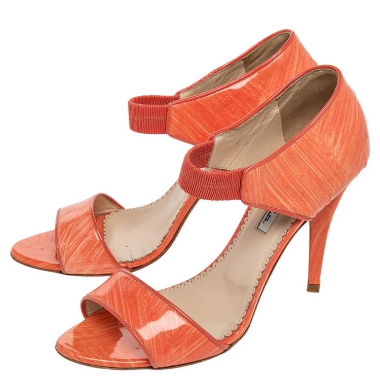 Pre Owned Oscar de la Renta Orange Patent Leather Ankle Strap Sandals Size 38