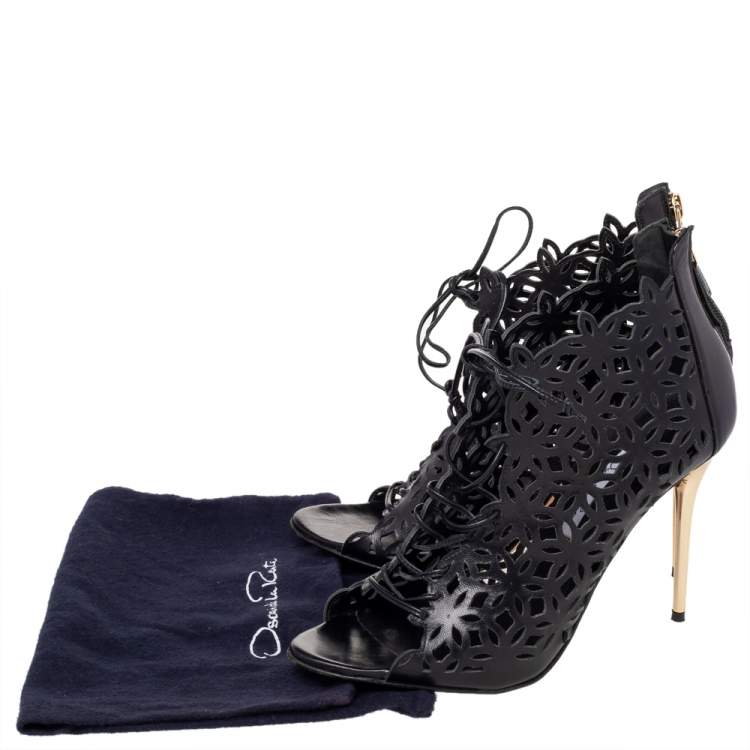 Pre Owned Oscar de la Renta Black Laser Cut Leather Lace Up Booties Size 39