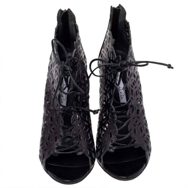 Pre Owned Oscar de la Renta Black Laser Cut Leather Lace Up Booties Size 39